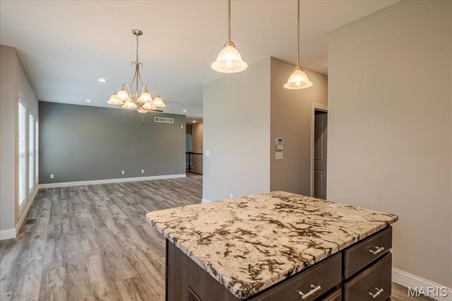 2906 Shirley Close Road, Washington, MO 63090