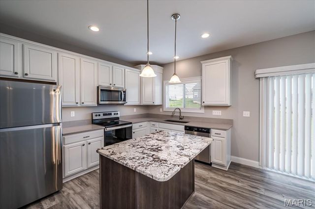 2906 Shirley Close Road, Washington, MO 63090