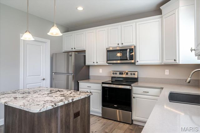 2906 Shirley Close Road, Washington, MO 63090