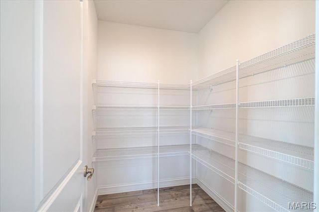 2906 Shirley Close Road, Washington, MO 63090