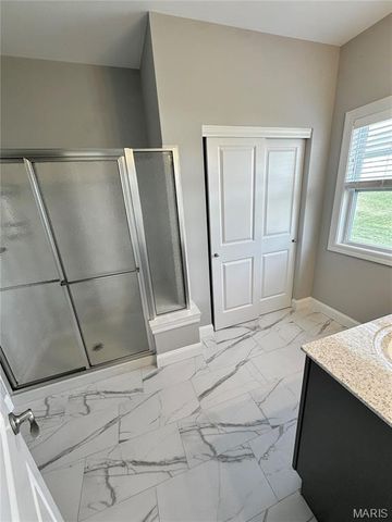 2906 Shirley Close Road, Washington, MO 63090