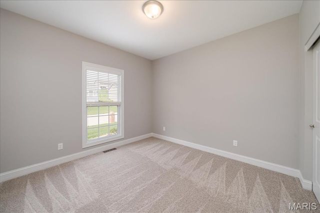 2906 Shirley Close Road, Washington, MO 63090
