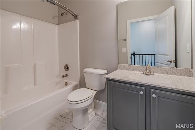2906 Shirley Close Road, Washington, MO 63090