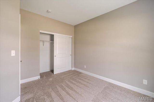 2906 Shirley Close Road, Washington, MO 63090