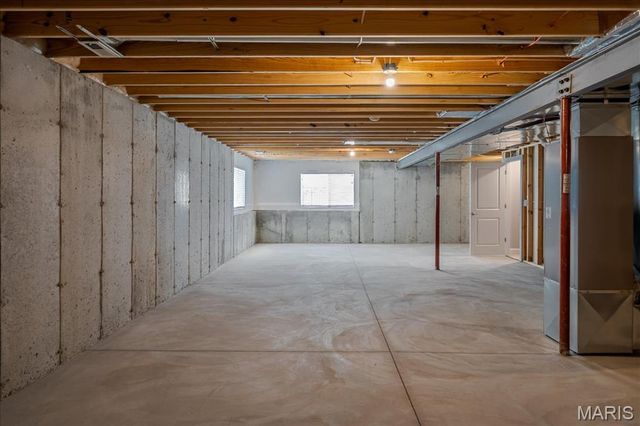 2906 Shirley Close Road, Washington, MO 63090