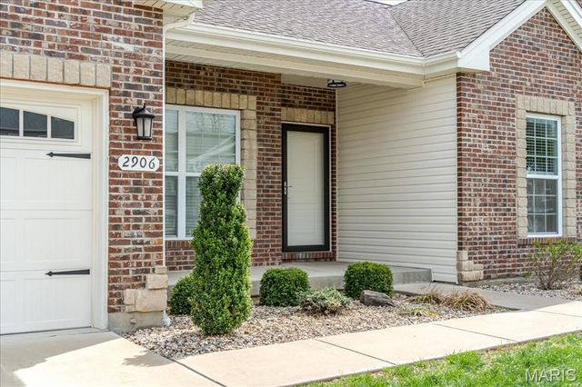 2906 Shirley Close Road, Washington, MO 63090