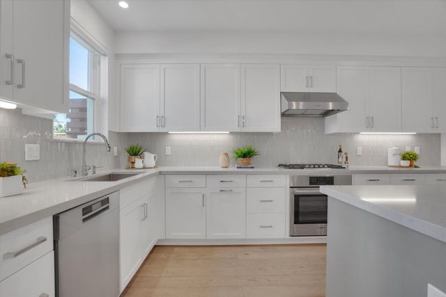 15107 Shore Drive, Los Gatos, CA 95032