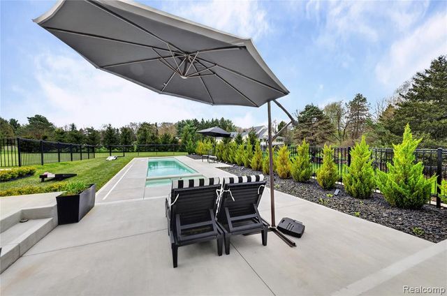 8439 Holcomb Road, Clarkston, MI 48348