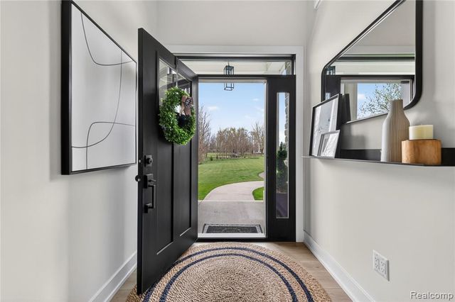8439 Holcomb Road, Clarkston, MI 48348