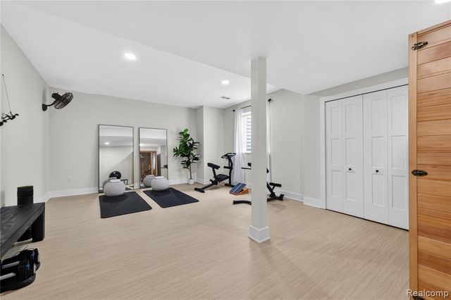 8439 Holcomb Road, Clarkston, MI 48348