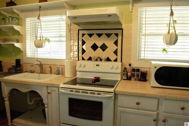 1535 Ridge Rd, Gilbertsville, KY 42044