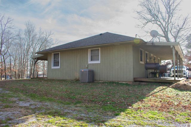 1535 Ridge Rd, Gilbertsville, KY 42044
