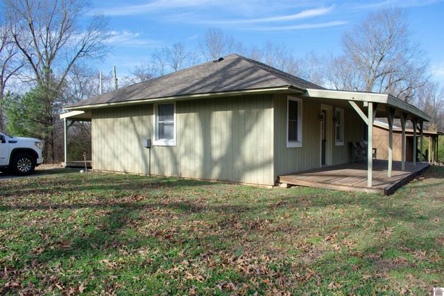 1535 Ridge Rd, Gilbertsville, KY 42044