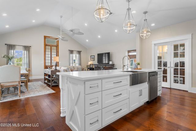 126 Beach View Drive, Pass Christian, MS 39571