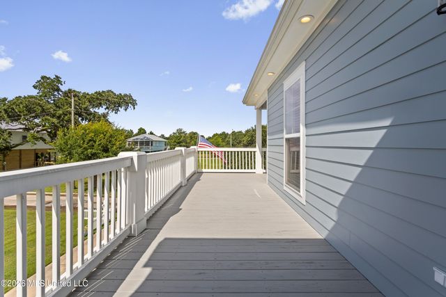 126 Beach View Drive, Pass Christian, MS 39571