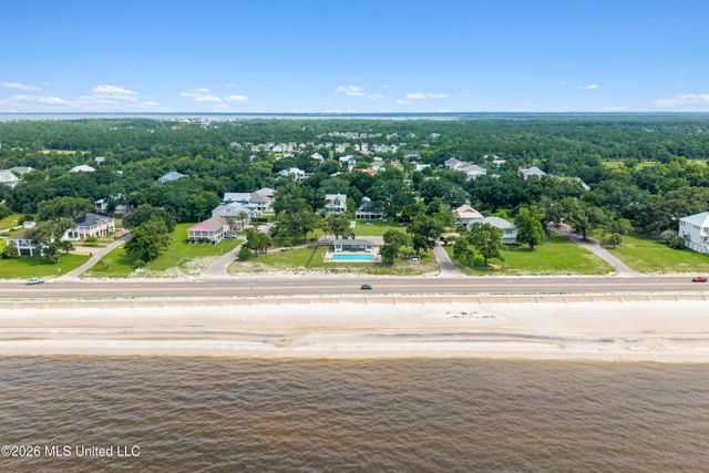 126 Beach View Drive, Pass Christian, MS 39571