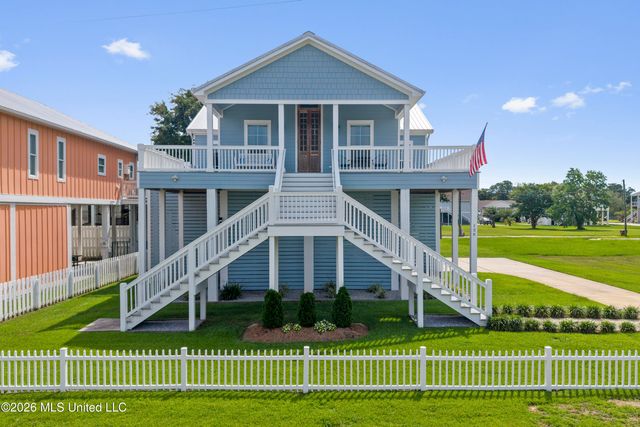 126 Beach View Drive, Pass Christian, MS 39571