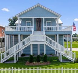 126 Beach View Drive, Pass Christian, MS 39571