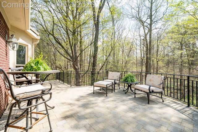 16612 Brooklane Boulevard, Northville Township, MI 48168