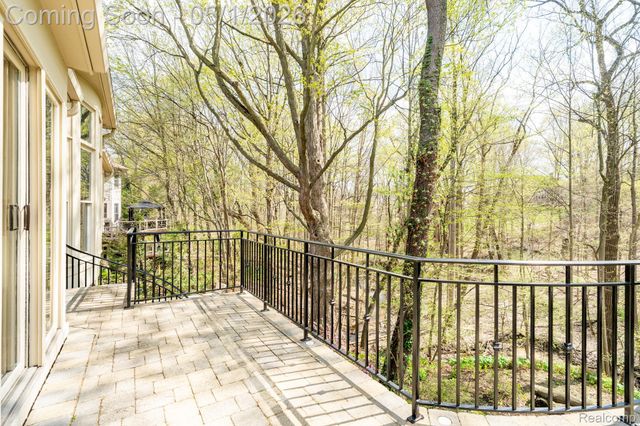 16612 Brooklane Boulevard, Northville Township, MI 48168