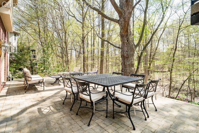 16612 Brooklane Boulevard, Northville Township, MI 48168