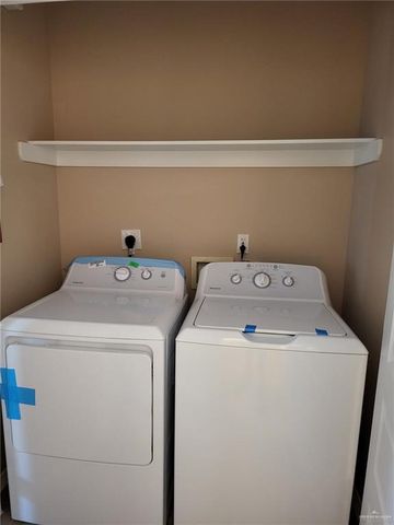 3009 W Kenwood Street, Edinburg, TX 78541