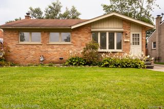 32121 Grandview Avenue, Westland, MI 48186