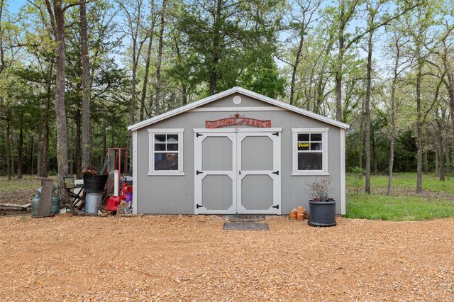 12975 Young Ln LN, Carmine, TX 78322