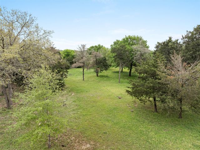 12975 Young Ln LN, Carmine, TX 78322