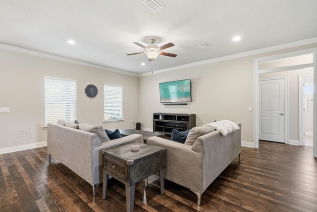 9152 Timber Lane, Navarre, FL 32566