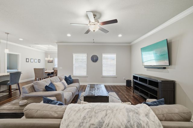 9152 Timber Lane, Navarre, FL 32566