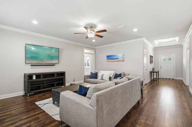 9152 Timber Lane, Navarre, FL 32566
