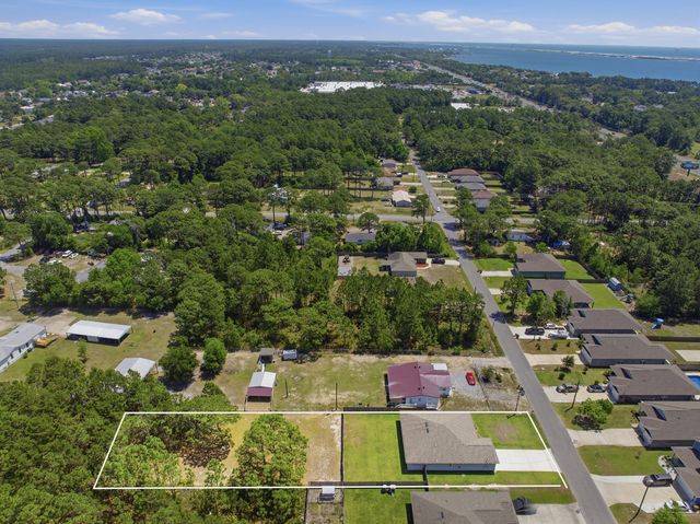 9152 Timber Lane, Navarre, FL 32566