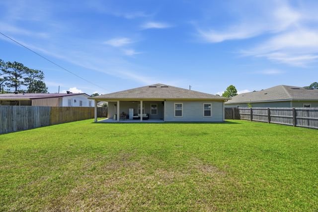 9152 Timber Lane, Navarre, FL 32566