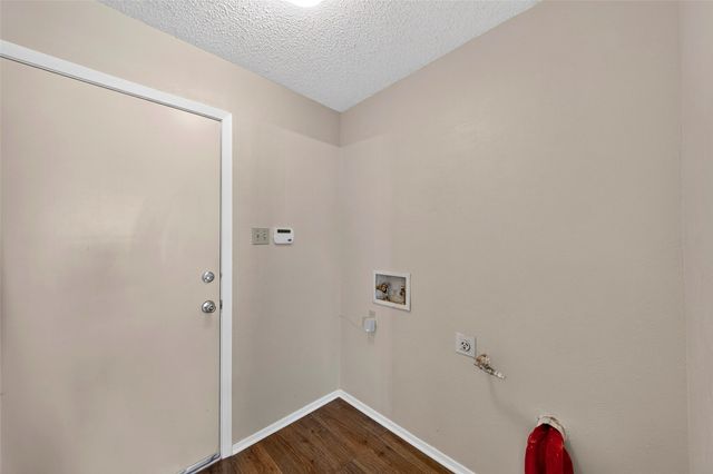 4608 Gleneagle Street, Mesquite, TX 75150