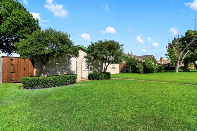 4608 Gleneagle Street, Mesquite, TX 75150