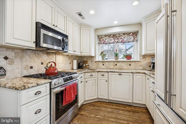 1039 WELLINGTON RD, Jenkintown, PA 19046