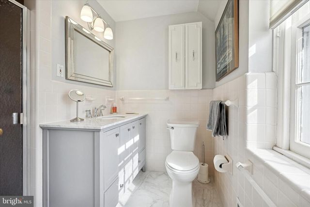 1039 WELLINGTON RD, Jenkintown, PA 19046