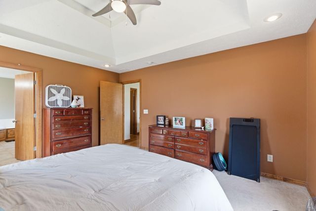 3910 S Hillsdale Avenue, Springfield, MO 65807