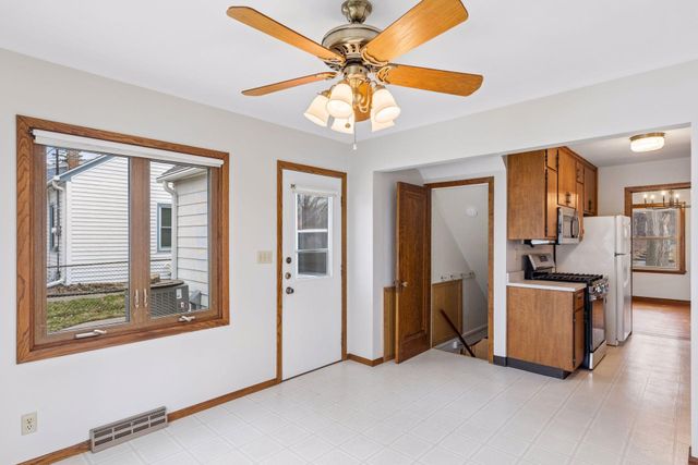 1935 Arlington Avenue E, Saint Paul, MN 55119