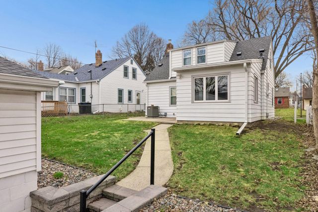 1935 Arlington Avenue E, Saint Paul, MN 55119