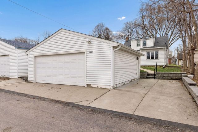 1935 Arlington Avenue E, Saint Paul, MN 55119