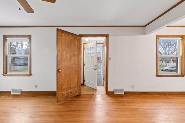 1935 Arlington Avenue E, Saint Paul, MN 55119