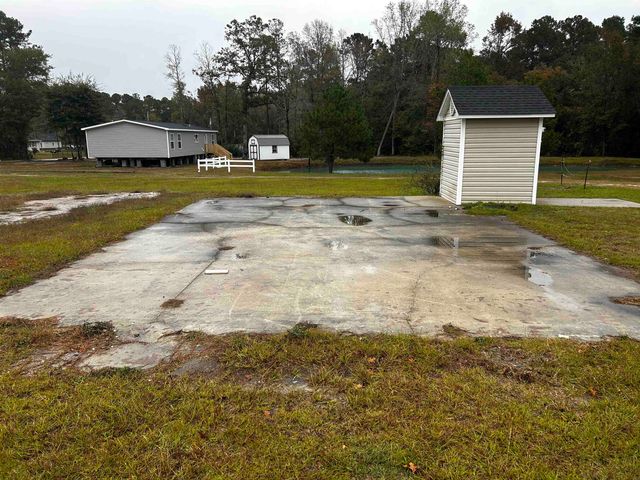 255 Ole Maple St., Loris, SC 29569