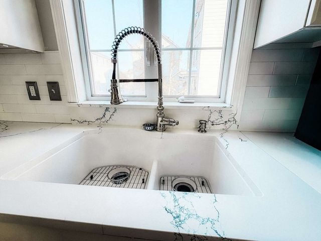 70 Brown Street, Fall River, MA 02724