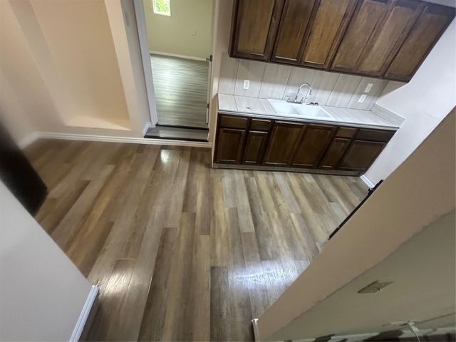 5211 Northridge Drive, Houston, TX 77033