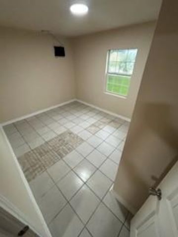 5211 Northridge Drive, Houston, TX 77033