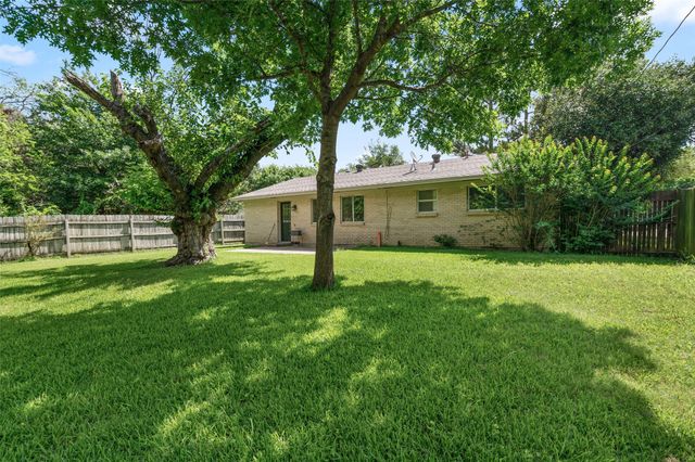 2308 Westwood Drive, Denton, TX 76205