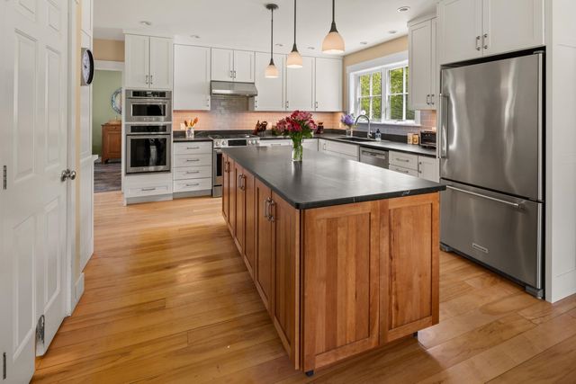 2148 Cote Hill Road, Morristown, VT 05661