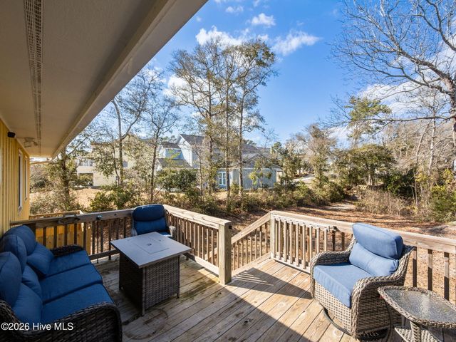 7028 Archers Creek Drive North, Emerald Isle, NC 28594